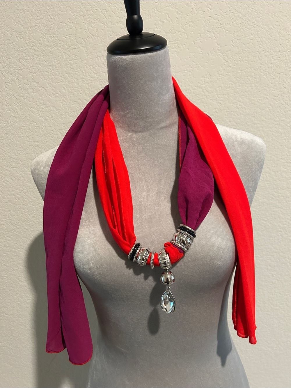 Women’s Two-Tone Red and Magenta Scarf Necklace with Silver Pendant